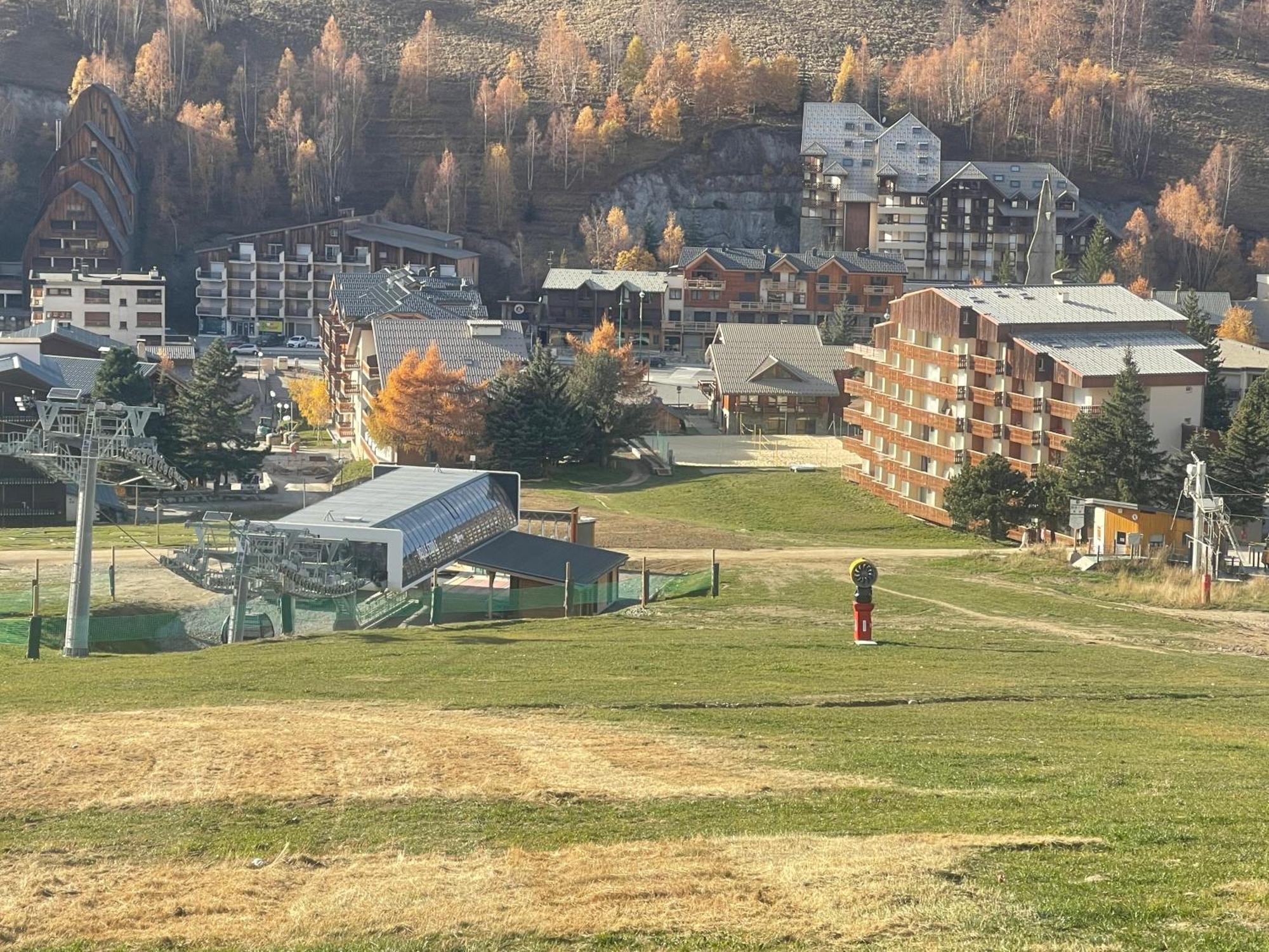 4 Personnes Aux Pieds Des Pistes Wifi Netflix Les Deux Alpes